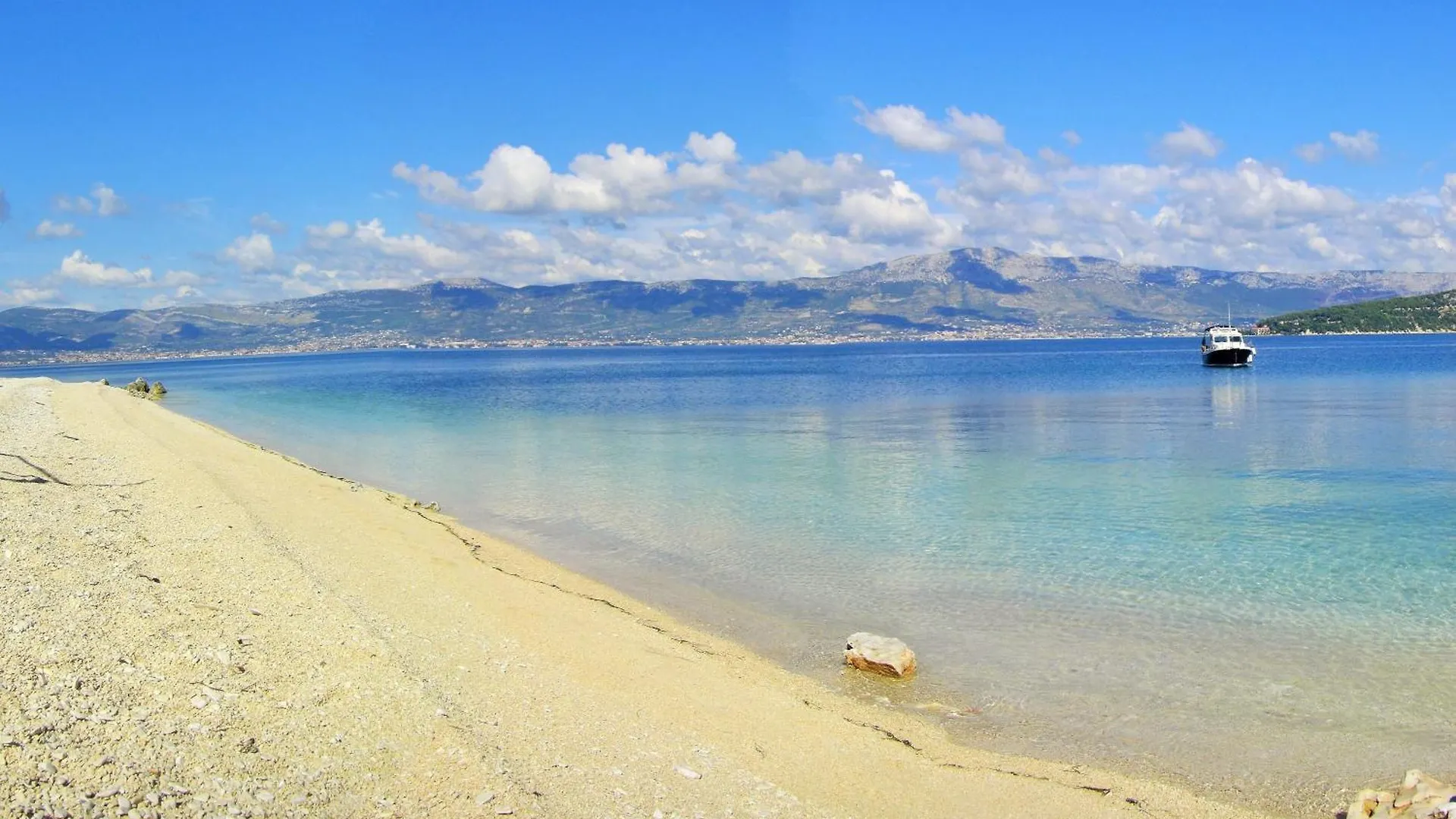 Erdgeschosswohnung Mit Viel Komfort Und Terrasse Τρογκίρ 0*,  Κροατία